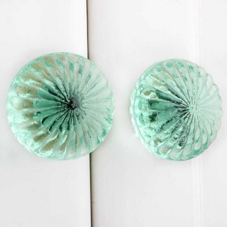 Mint Daisy Flower Knob
